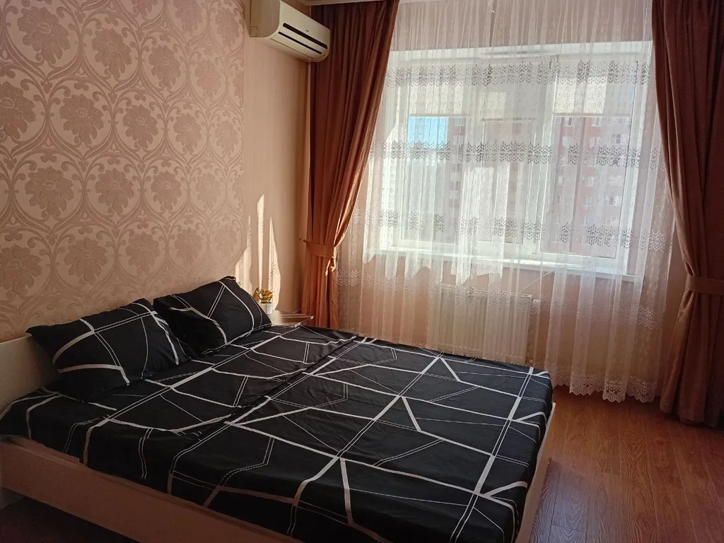 Квартира с видом на стадион