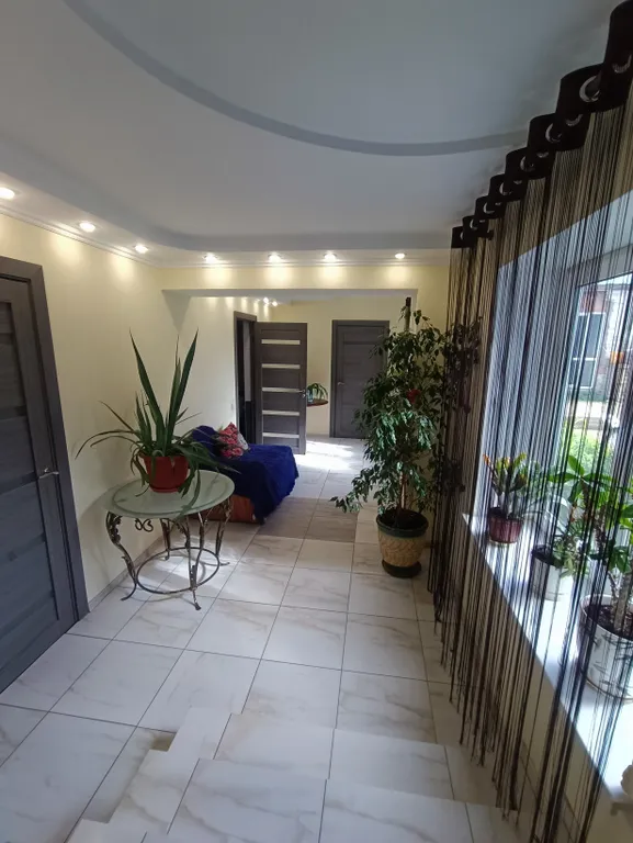 Домик в Лениском на берегу озера