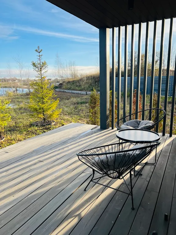 Дом на озере