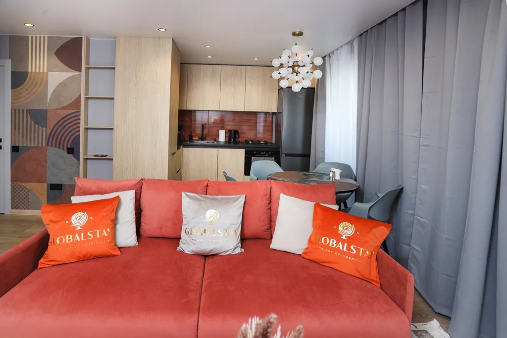 Авторская квартира с панорамным видом в центре