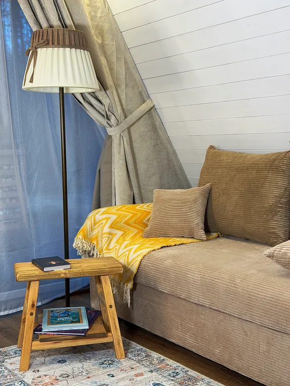 Белый а-фрейм