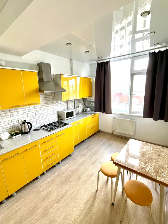 Квартира у пляжа и Парка победы с видом на море