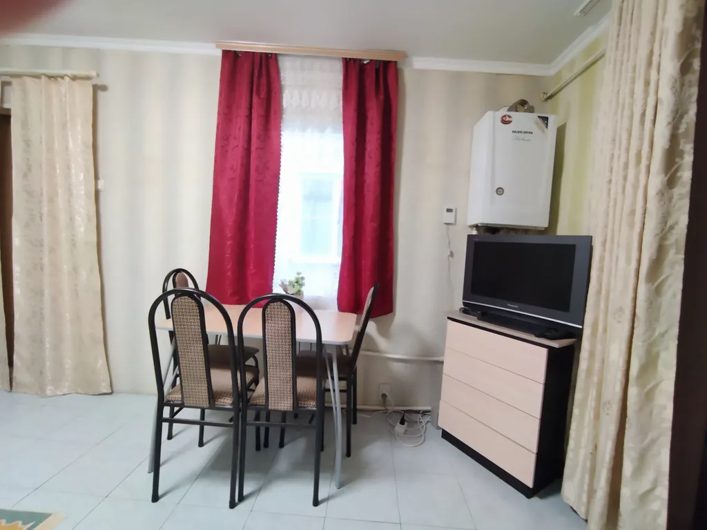 Уютный дом около парка