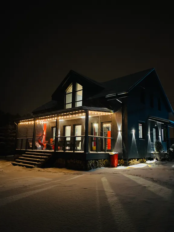 Дом с баней и Сибирским чаном у леса и озера