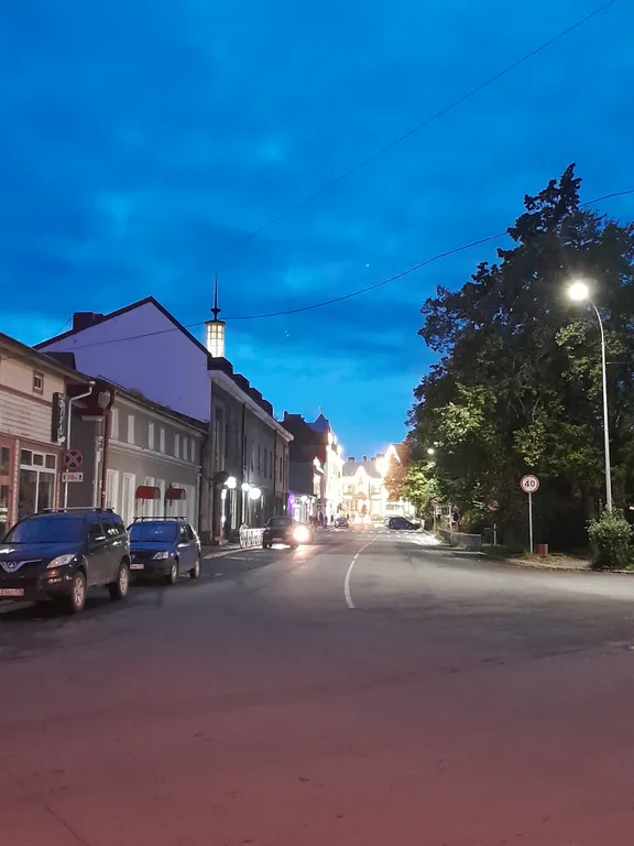 Карелия Сортавала 2 комнатная квартира, wi-fi, парковка, рядом кафе, озеро