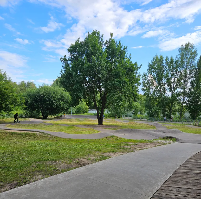 Квартира Квартира Lubim лес, метро, уют — Казань