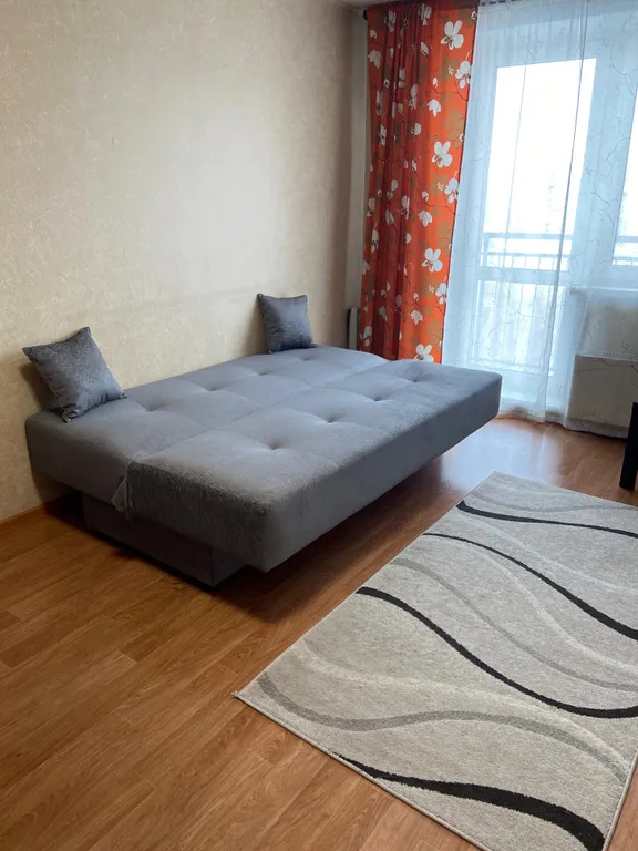 1-комнатная рядом ТРЦ "Планета"