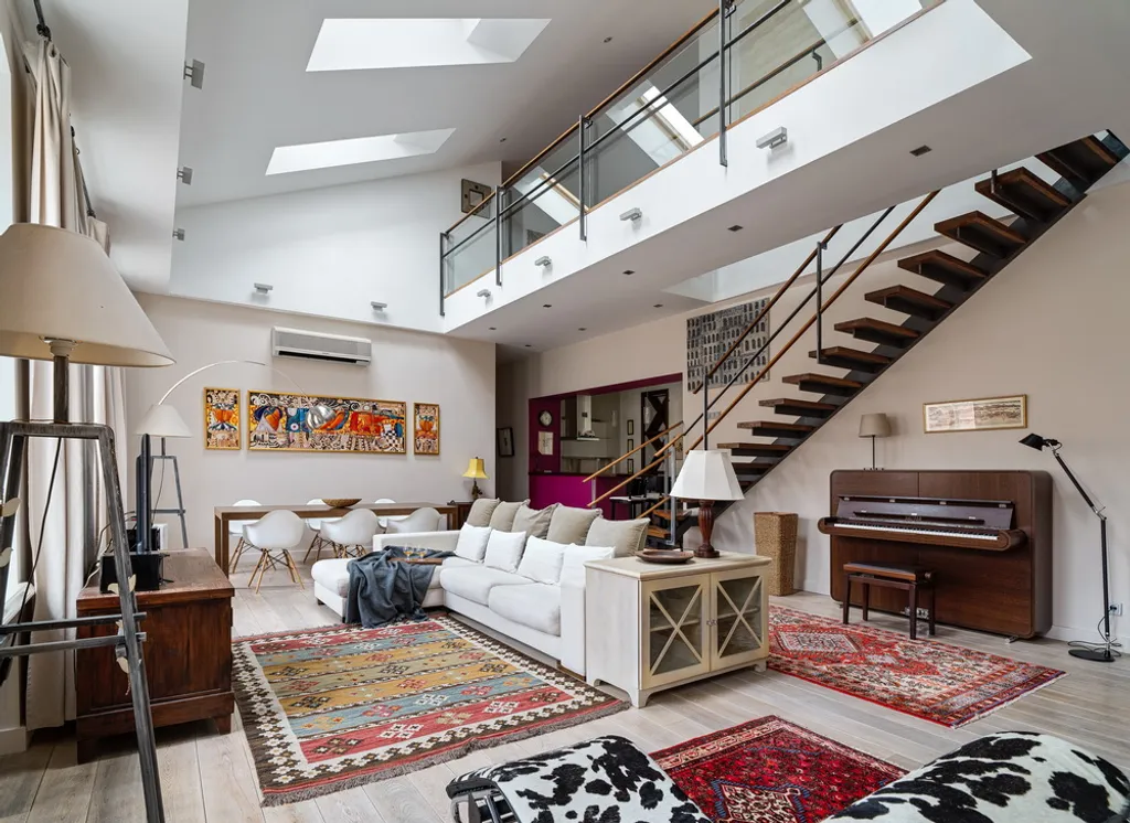 Квартира Двухуровневые апартаменты Palazzo с высокими потолками — аренда посуточно в Санкт-Петербург