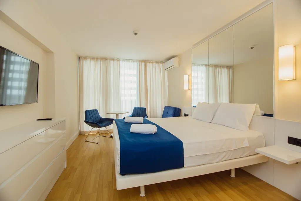 Апартамент с видом на море первая линия