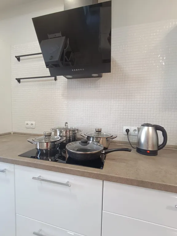 Видовая евротрешка у Мамаева Кургана в центре