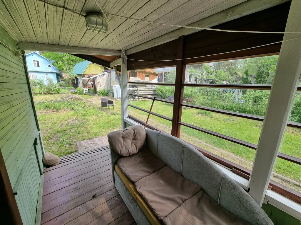 Уютная половина зеленого домика вблизи центрального пляжа