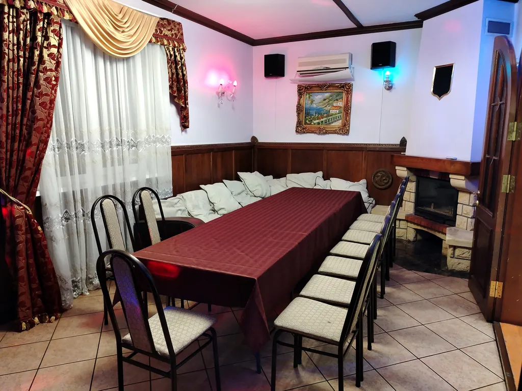 Коттедж Дом для праздников возле парка Галицкого с сауной и бассейном — аренда посуточно в Краснодар