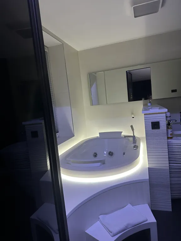 Люкс с видом на Ангару