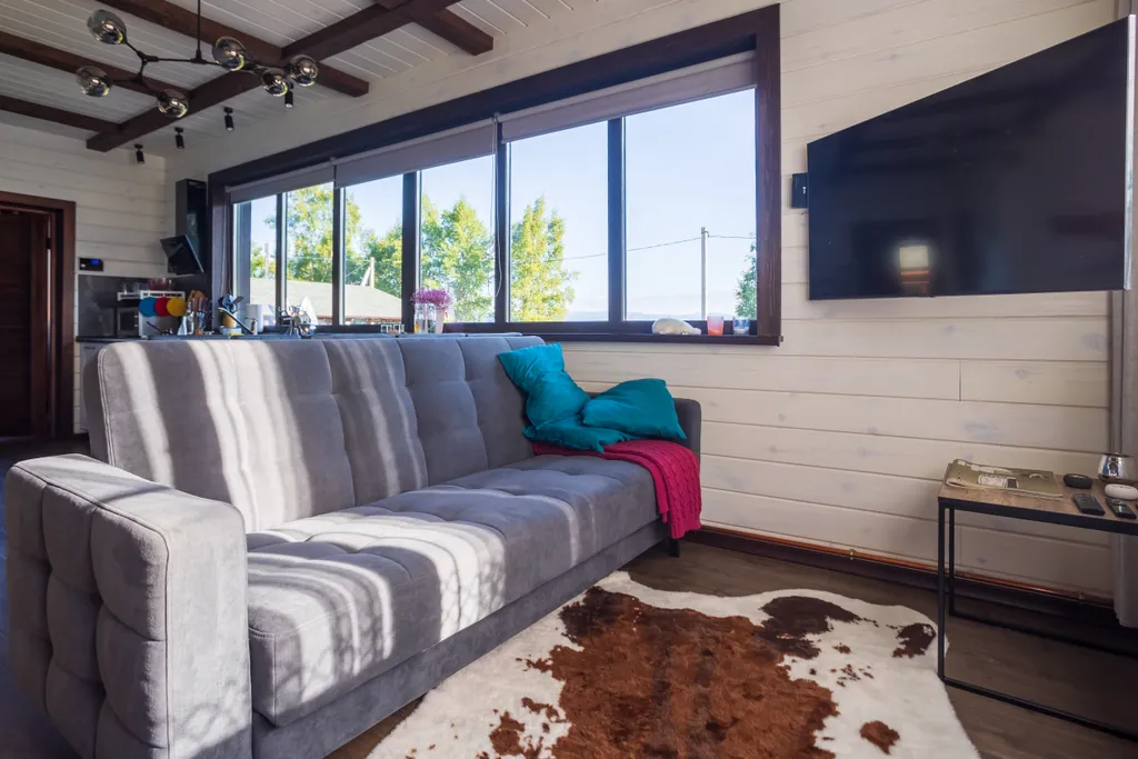 Домик на берегу Байкала