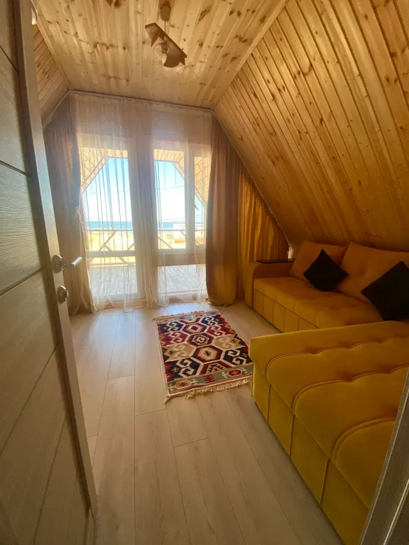 Домики на берегу Каспийского моря