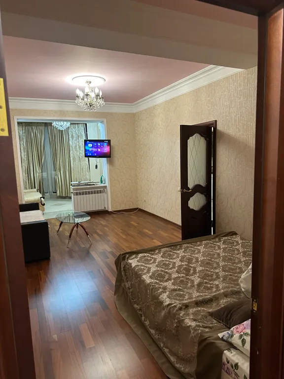 Уютная квартира в центре города, а самое главное три минуты до моря