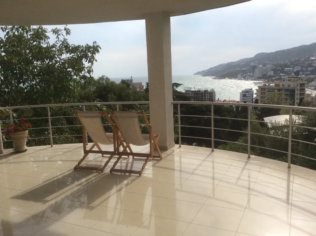 Коттедж 2-комнатный Дом — Ялта