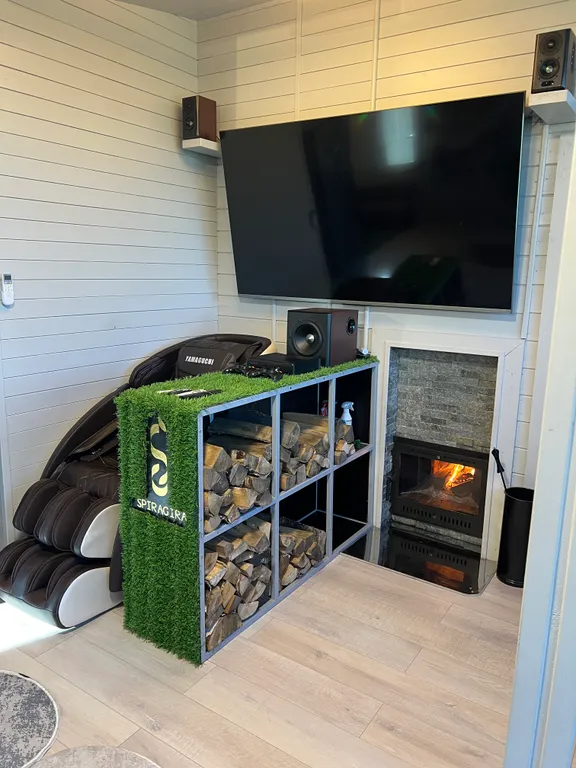 Уютный дом с видом на реку