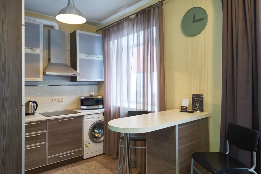 Good Night на Никитина 17А