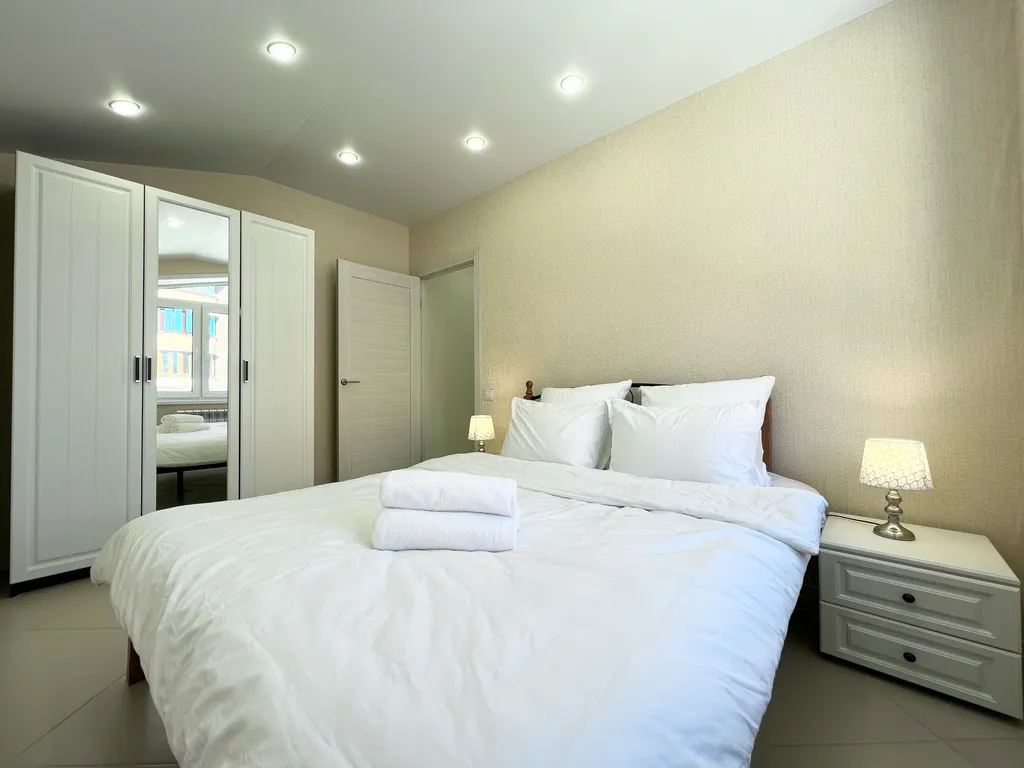 Комфортабельная 2-к квартира в новом доме в центре города — аренда посуточно в Калуга