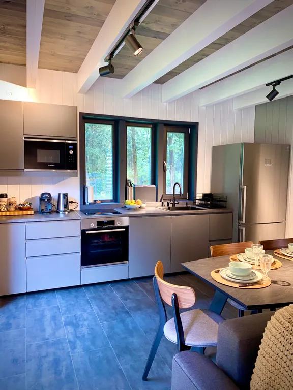 Коттедж Уютный дом Дача лесная с террасой и грилем возле леса с водохранилищем — Логиново