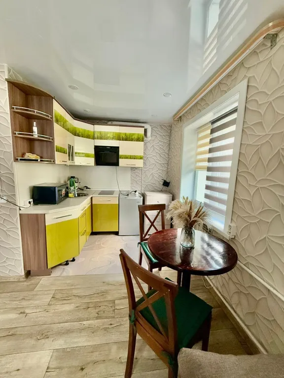 Теплая светлая квартира