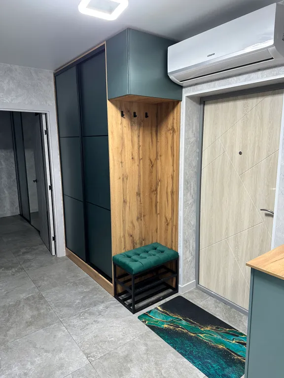 3-комнатная квартира в 500 метрах до моря