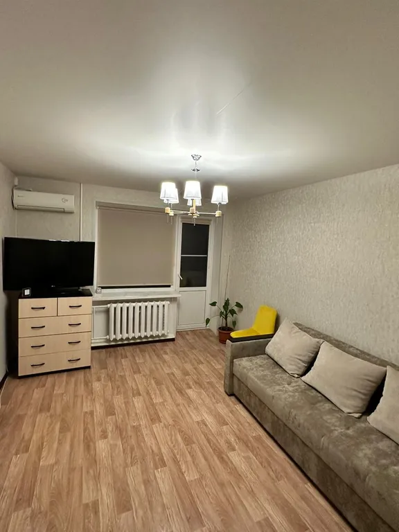 Квартира Квартира в Тракторозаводском районе с видом на Волгу — Волгоград