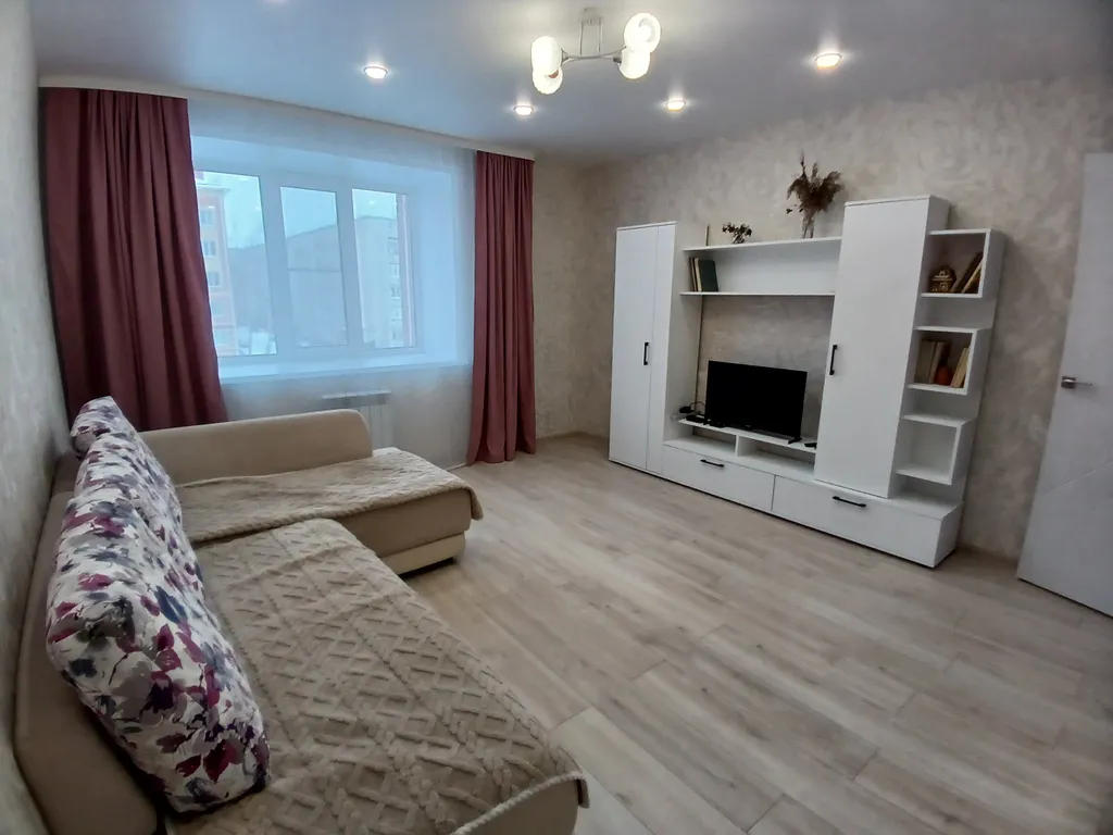 2х комнатная новая уютная квартира, малоэтажная застройка