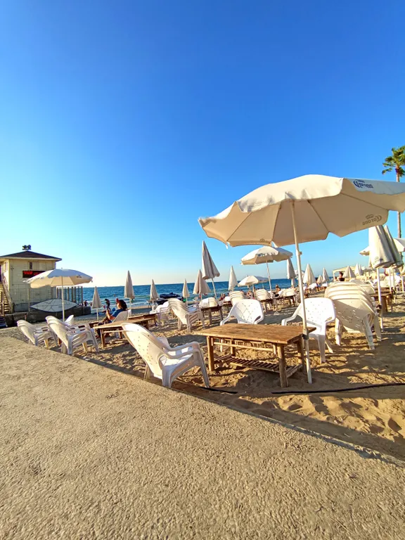 Потрясающие 2-комнатные апартаменты на берегу моря