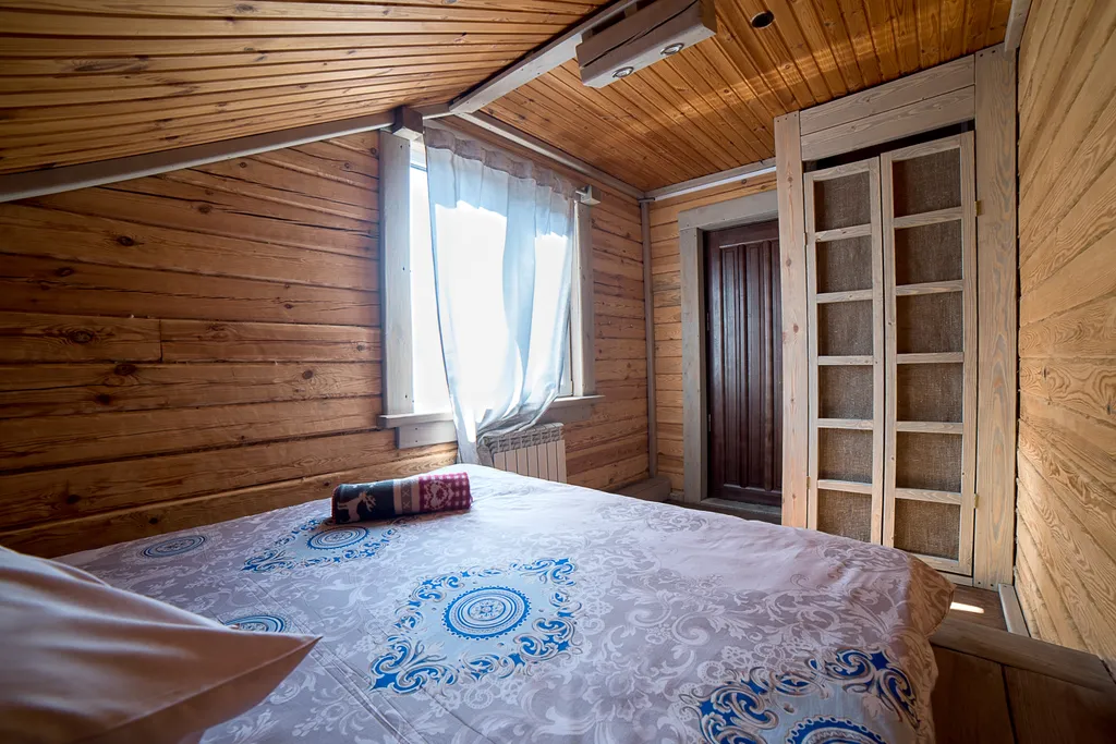 Рыжий кот - Деревянный Дом (WoodHouse)