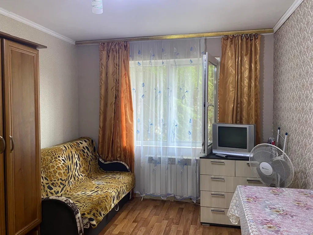 Квартира-студия возле сан.Славутич, Голубая Волна, Голден