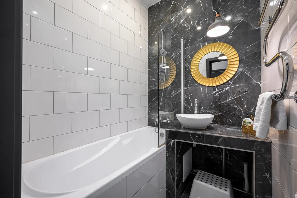 Четырехкомнатная восьмиместная квартира рядом с морем