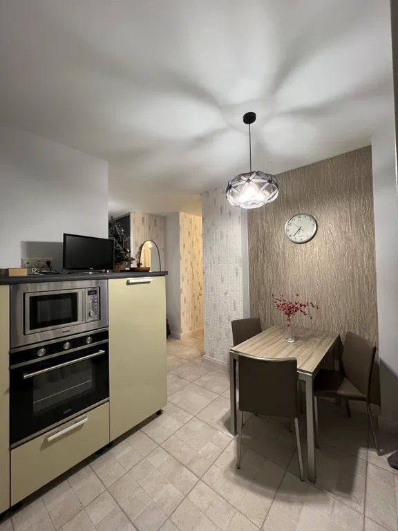 Уютная  квартира возле парка рядом со станцией