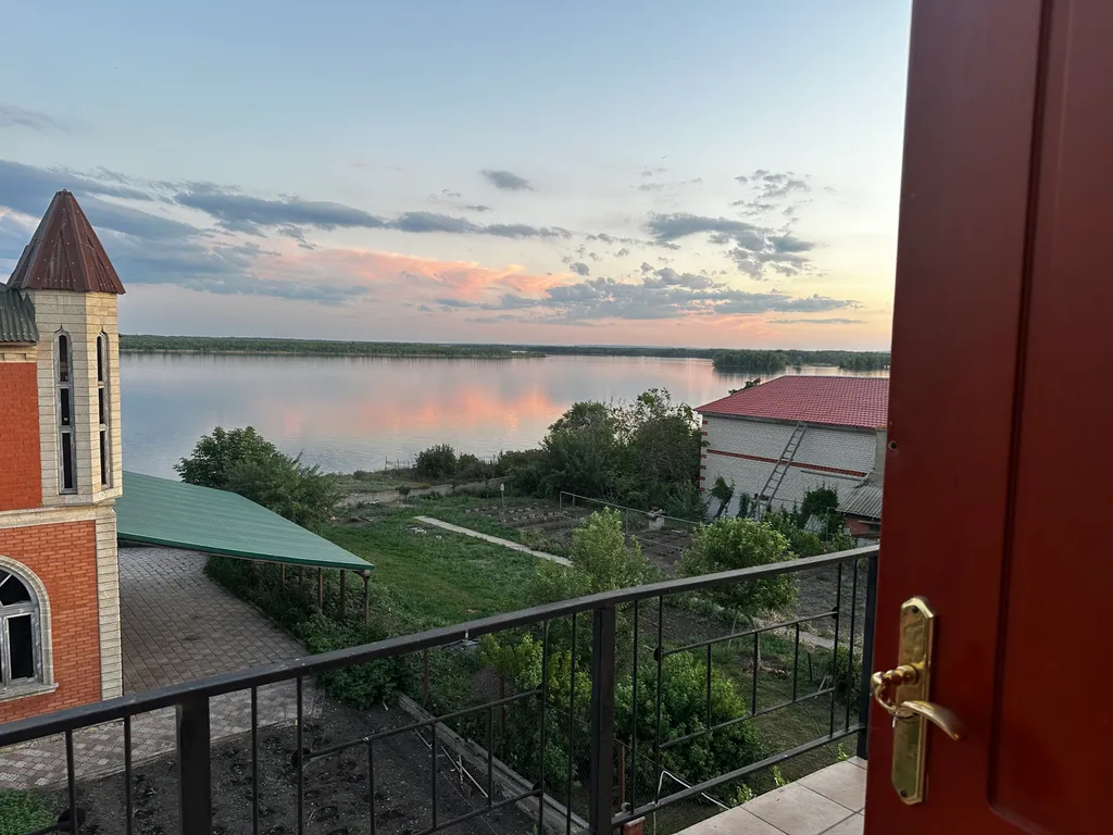 Дом с видом на Волгу