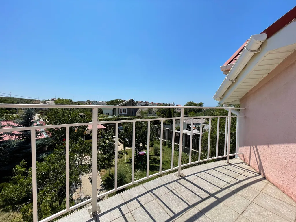 Номер с кухней, балконом и видом на море