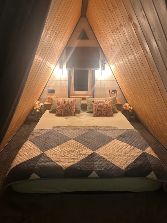 Шале у озера