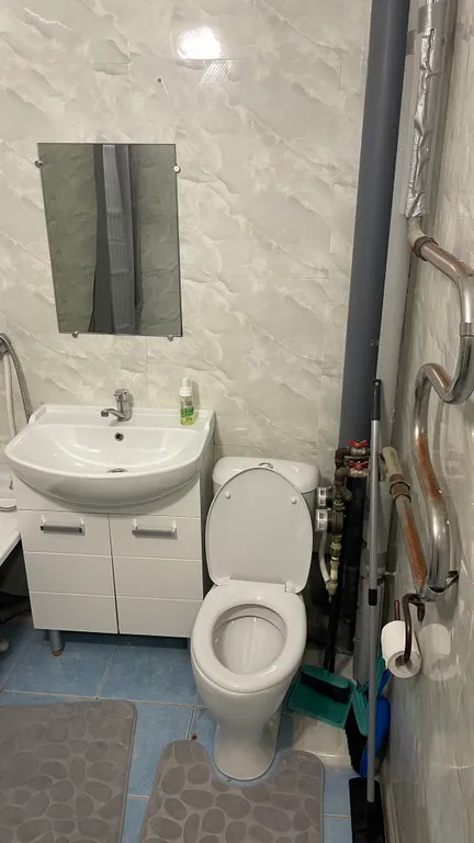 Уютная квартира рядом с аэропортом Толмачево и экспоцентром