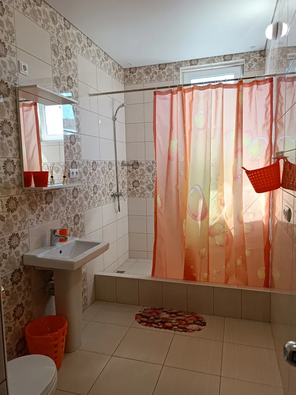 Двухуровневые апартаменты "ОРАНЖ"