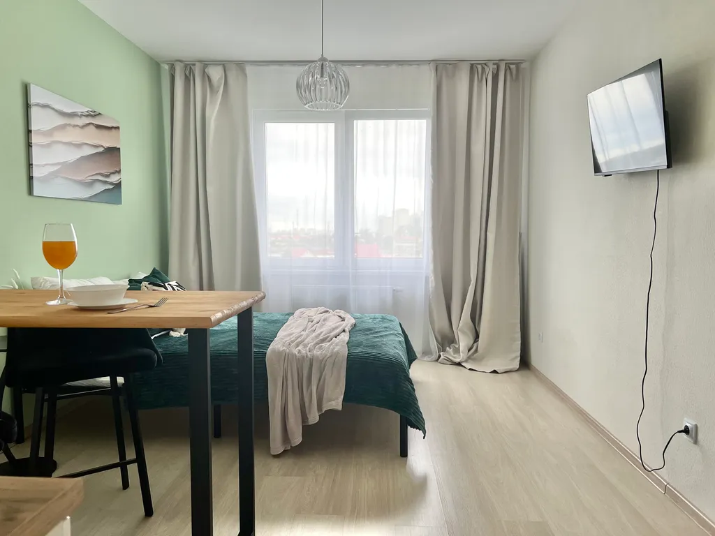 Уютная студия в современном спальном районе возле ЕКАД