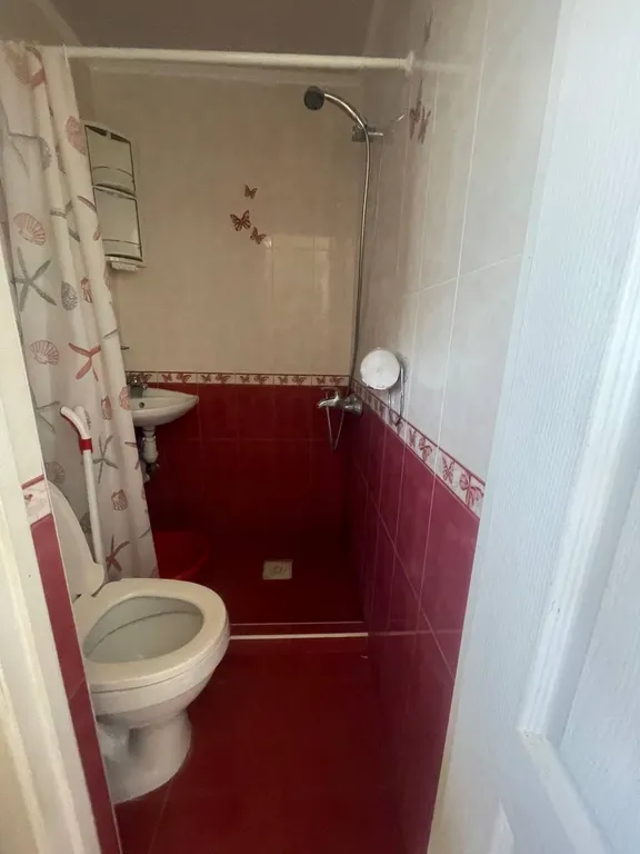 Квартира-студия напротив Мисхорского парка c двориком