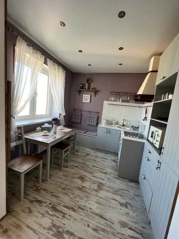 Уютная видовая 2-комнатная квартира