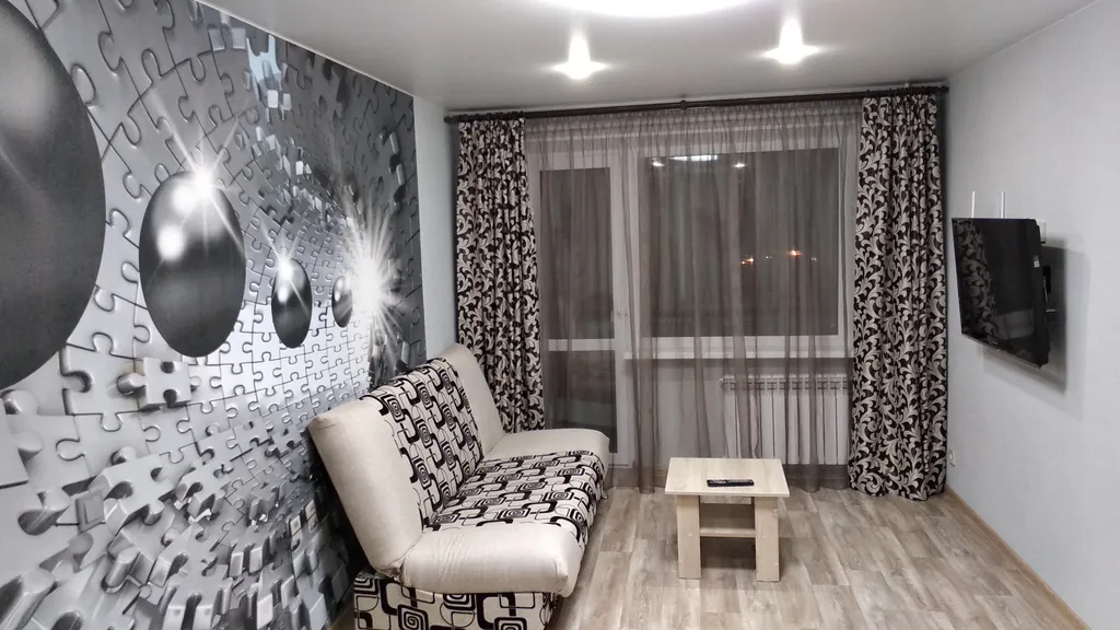 Комфортная квартира в центре с отчётными документами — аренда посуточно в Нижний Тагил