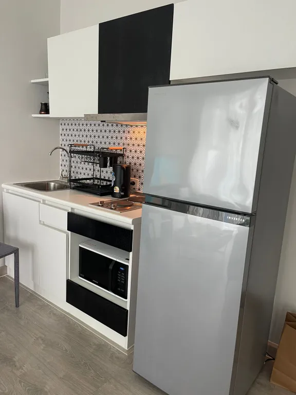 Апартамент для отдыха с детьми в тихом месте на берегу моря