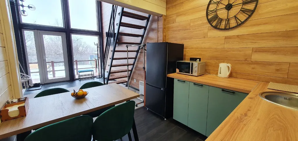 Дом-треугольник в загородном комплексе FoxWay