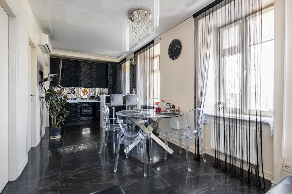 Стильная квартира с красивым видом