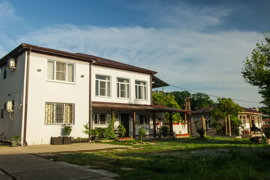 Коттедж Дом отдыха Casa-Colina с видом на море и горы — Сухум