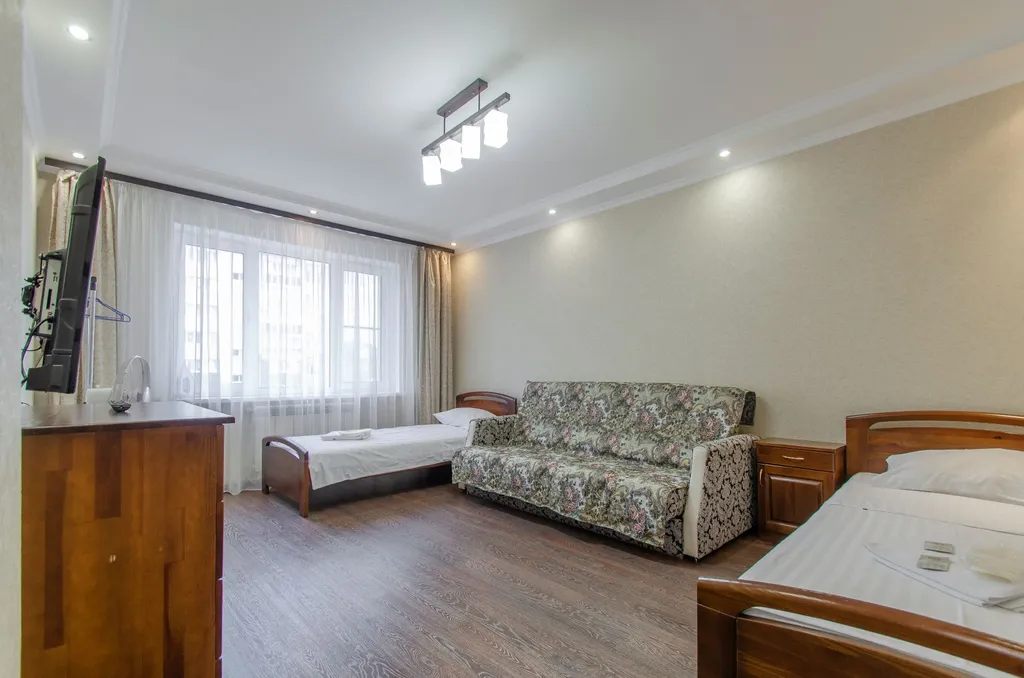 2 комнатная в центре "Просторная"