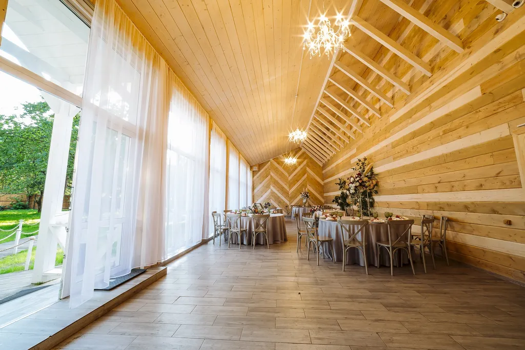 Коттедж с панорамным банкетным залом