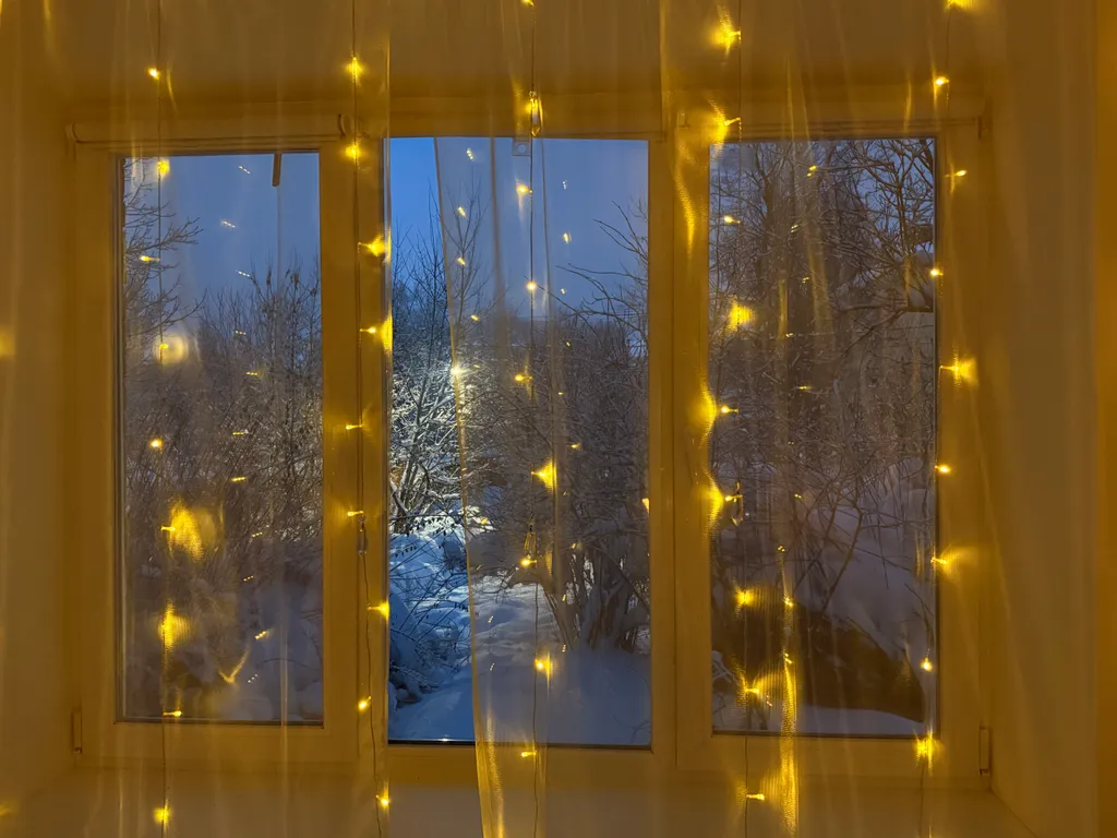 Уютная квартира-студия с отдельной спальней в самом центре города